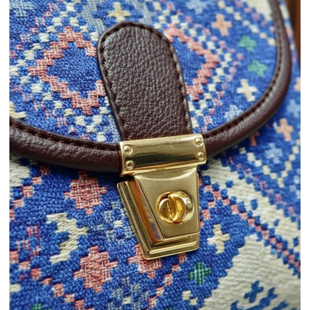 Stylish Turn Button Sling Bag for Everyday Use 171
